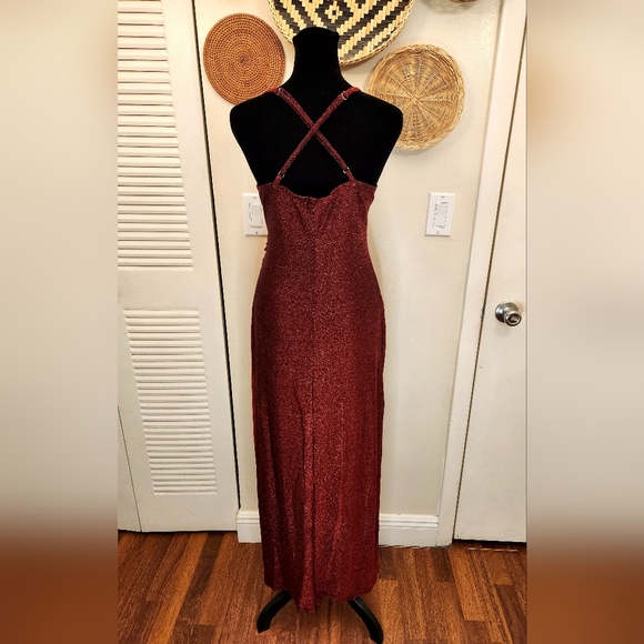 Sparkling Red Maxi Dress With Side Split And Ruching - Picture 8 of 11